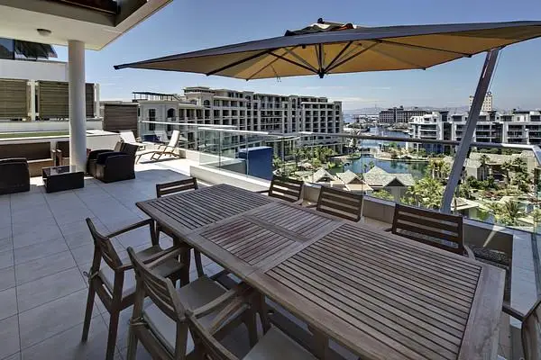 Lawhill Luxury Apartments - V & A Waterfront 