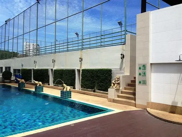 The City Hotel Sriracha by BBH Japan Swimming pool