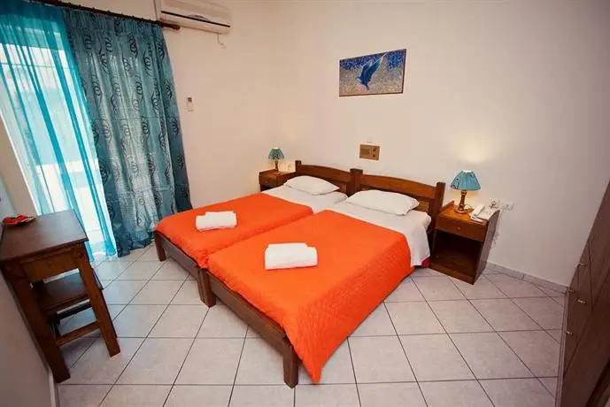 Niriides Hotel Apartments Studios 