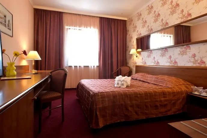 Hotel Brasov room