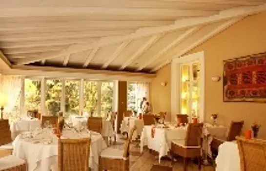 Hotel Villa Fayence Wallerfangen Bar / Restaurant