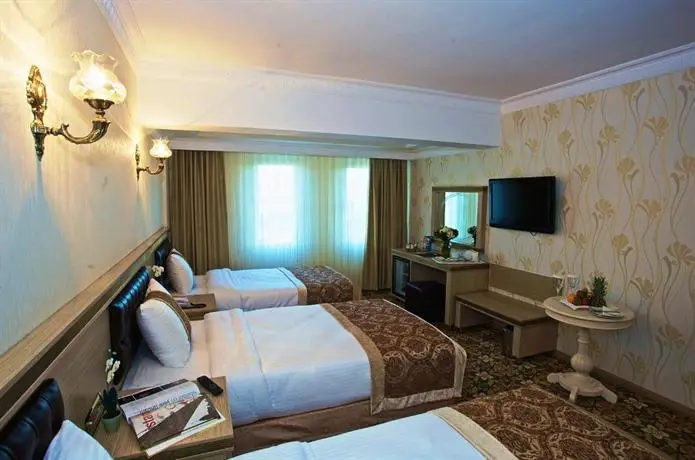 Marmaray Hotel room