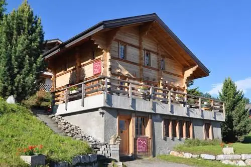 Hameau Mountain Lodge