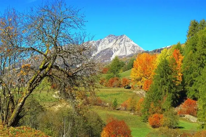 Hotel Chavalatsch Val Mustair