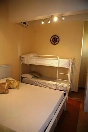 Agora Hostel Deluxe