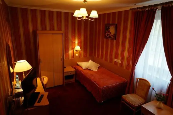 Boncza Hotel room