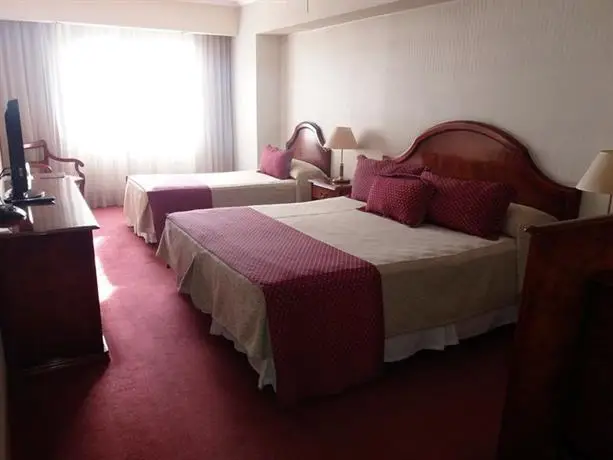 Plaza Real Suites Hotel 