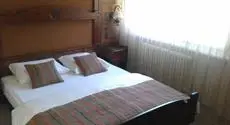 Hotel Rhone room