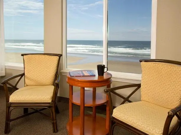 Pelican Shores Inn 