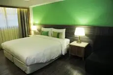 Green World Triple Beds room