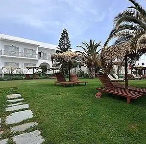 Golden Beach Hotel Paros Golf course