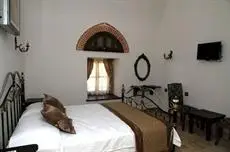 Cesme Kanuni Kervansaray Historical Hotel 