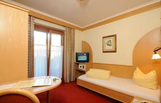 Hotel Jagerhof und Jagdhaus room