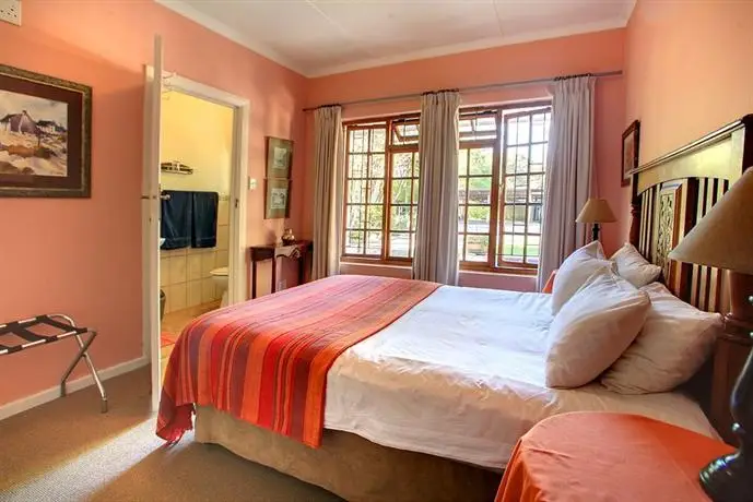 Outeniqua Travel Lodge 