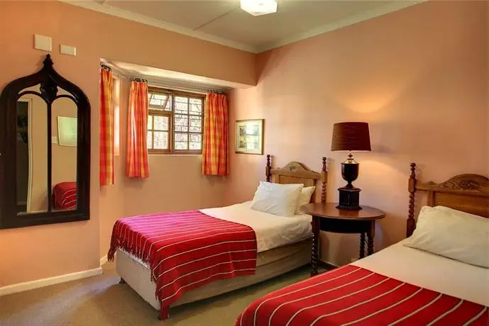 Outeniqua Travel Lodge 