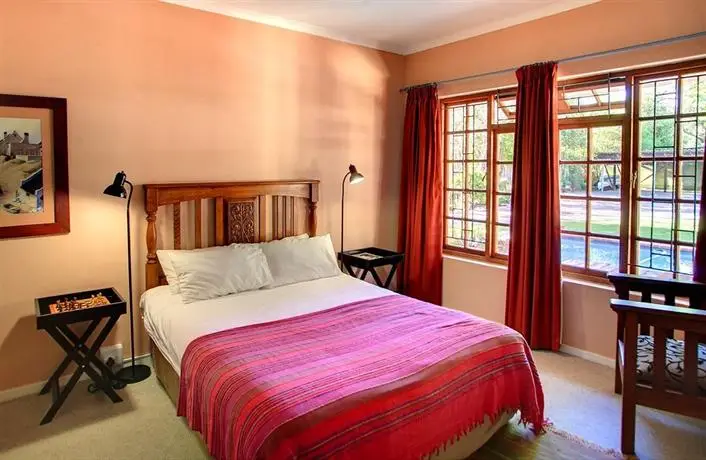 Outeniqua Travel Lodge 