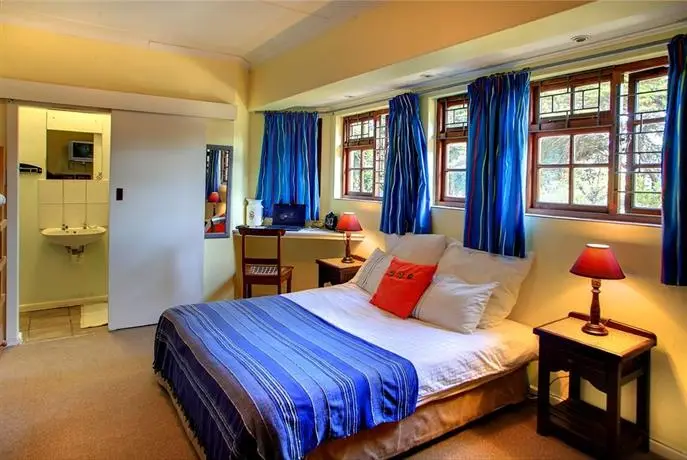 Outeniqua Travel Lodge 