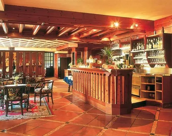 Hotel Bemelmans-Post Bar / Restaurant