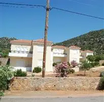 Gialos Village Beach Apartments 