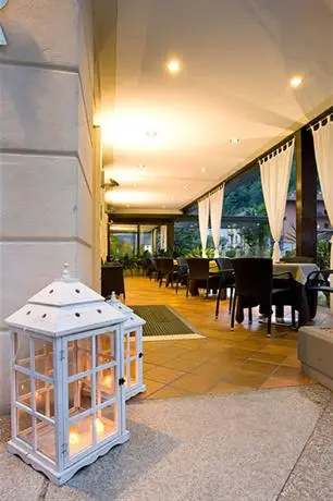 Hotel Brescia Lobby