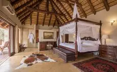 Shiduli Private Game Lodge 