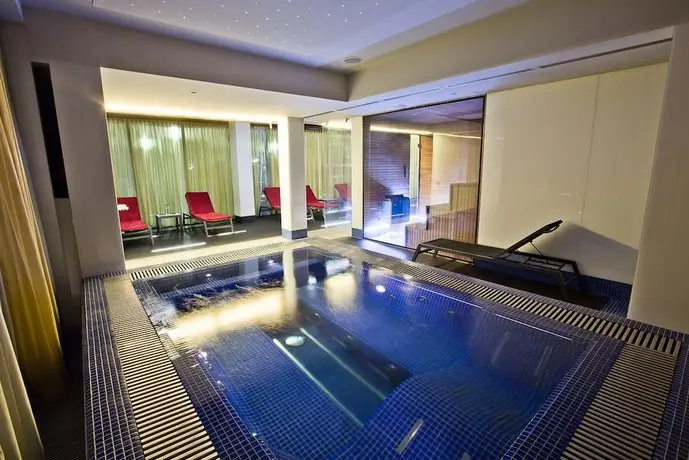 Platinum Palace Boutique Hotel Swimming pool
