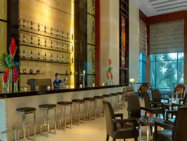 Radisson Blu Cebu Bar / Restaurant