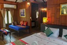 ThaiLife Homestay Resort & Spa 