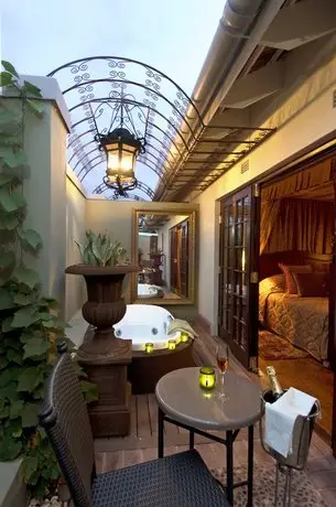 Audacia Manor Boutique Hotel 