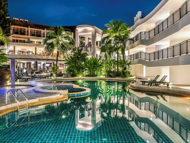 Novotel Phuket Karon Beach Resort and Spa 