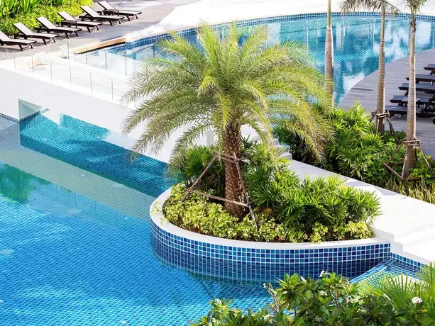 Novotel Phuket Karon Beach Resort and Spa