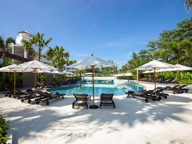 Novotel Phuket Karon Beach Resort and Spa 