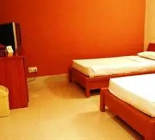 Roxel Inn Golden Enclave Bangalore room