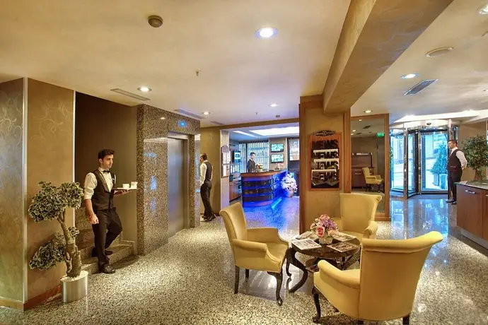 Hotel Momento - Special Category Lobby
