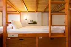 Pak-Up Hostel room