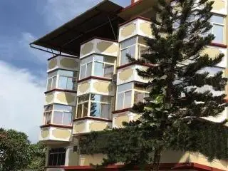 Hotel Chandrageet 