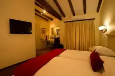 Little Tuscany Boutique Hotel 