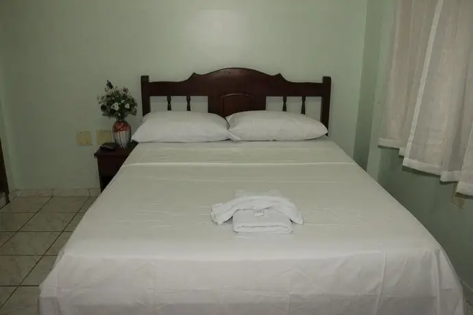 Hotel Safari Manaus 