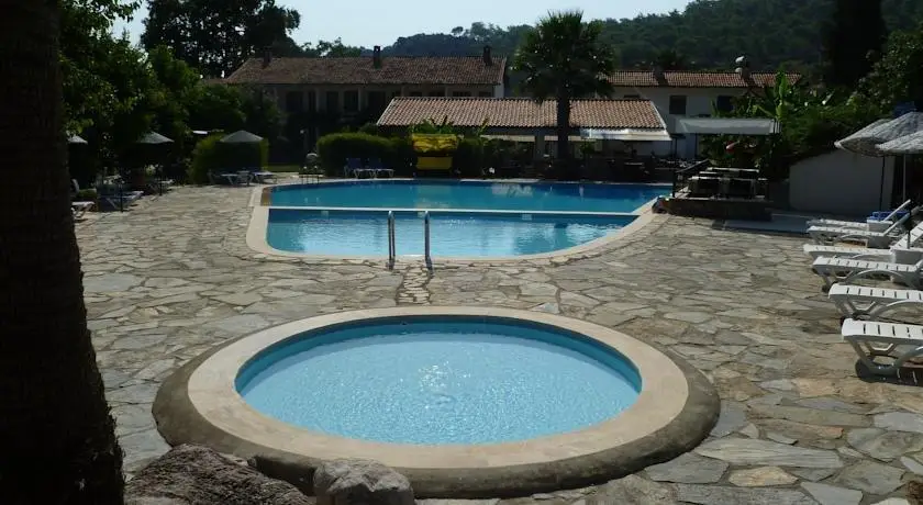 Sultan Palas Hotel Swimming pool