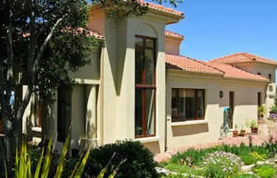 The Tuscany Guesthouse 