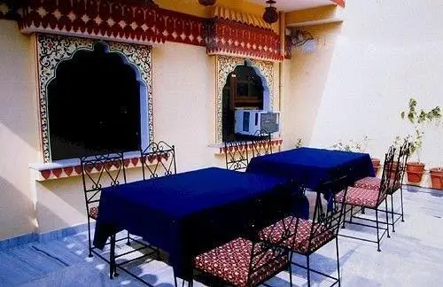 Hotel Baba Haveli 