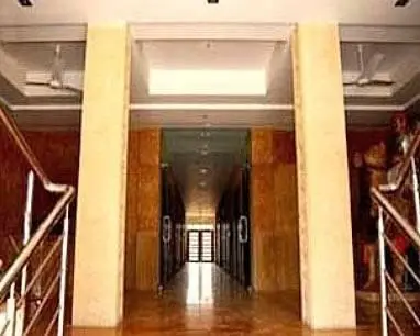 Hotel Shanti Residency Lobby