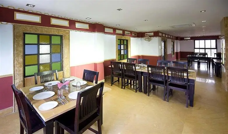 Hotel Shanti Residency 