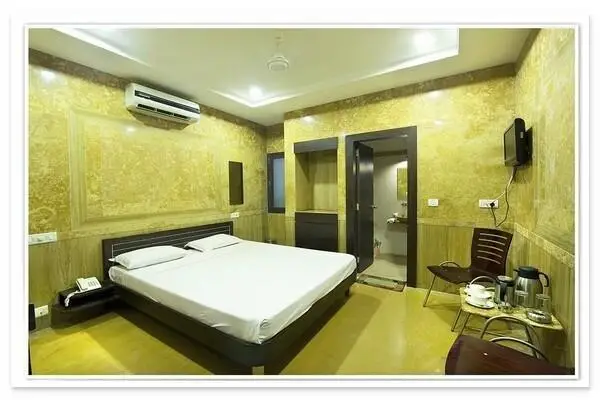 Hotel Shanti Residency 