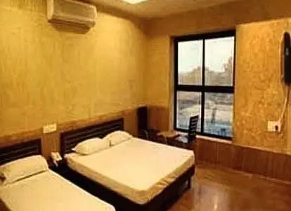 Hotel Shanti Residency room
