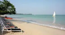 Kantary Beach Hotel Villas & Suites 