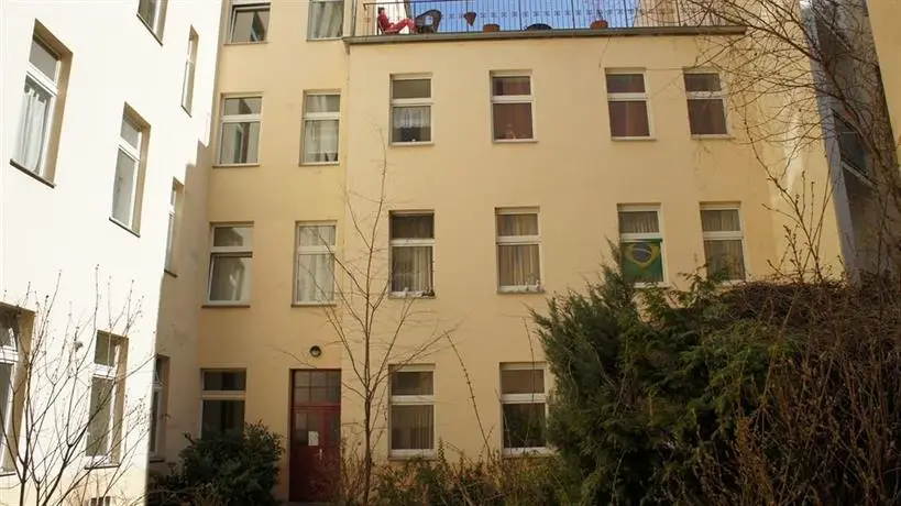 Apartment Oldenburger Strasse Berlin 