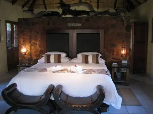 Zenzele River Lodge