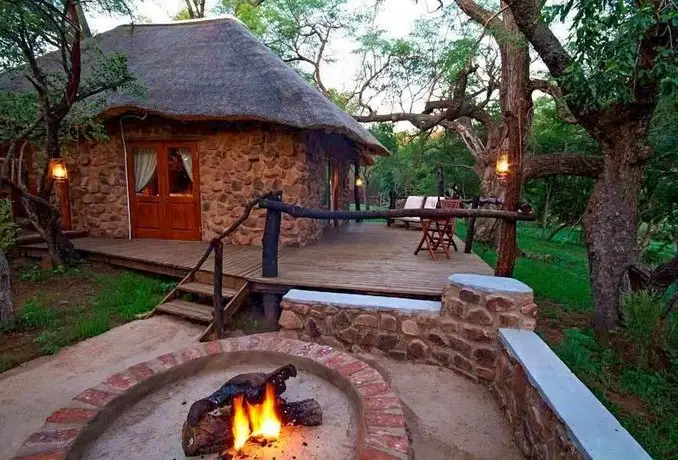 Zenzele River Lodge