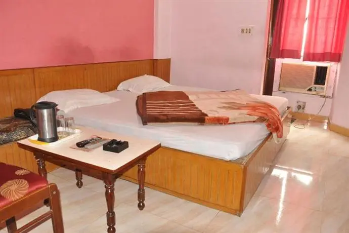 Hotel Pal Regency New Delhi 